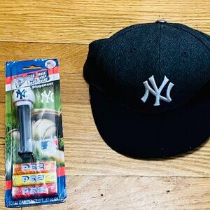NY Yankees Baseball Cap Grey and Blue Authentic MLB+Souvenir Pez Dispenser